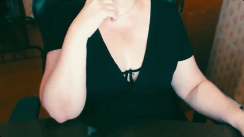 CharlotteXTasty online show from 09-19-25, 12:06