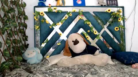 charly_evans60 online show from 12-05-25, 03:26