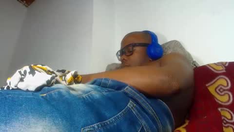 Snapshot of charly_vergonti_ chatting on 09-23-25, 10:29 charly_vergonti_ online show from 09-23-25, 10:29