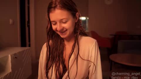 Marseline Chaturbelle online show from 11-28-25, 05:21