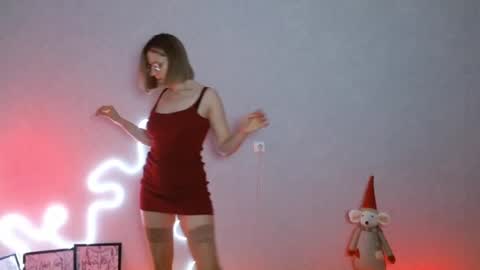 Snapshot of charming_beauty chatting on 01-07-25, 07:10 Michelle online show from 01-07-25, 07:10