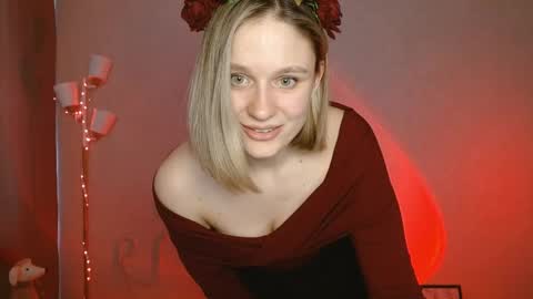 Snapshot of charming_beauty chatting on 01-20-25, 06:10 Michelle online show from 01-20-25, 06:10