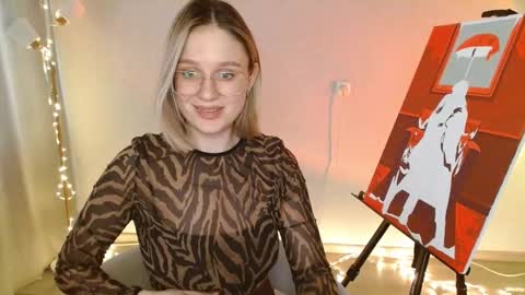 Snapshot of charming_beauty chatting on 02-11-25, 06:08 Michelle online show from 02-11-25, 06:08