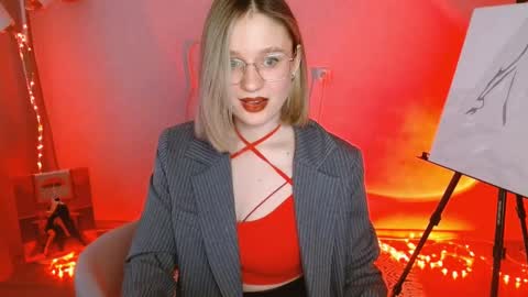 Snapshot of charming_beauty chatting on 02-18-25, 03:21 Michelle online show from 02-18-25, 03:21