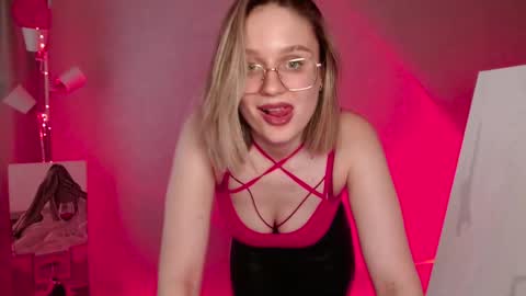 Snapshot of charming_beauty chatting on 03-01-25, 06:03 Michelle online show from 03-01-25, 06:03