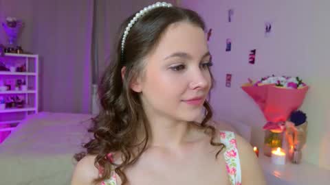 Snapshot of charming_bliss chatting on 10-16-25, 03:46 Kaylee online show from 10-16-25, 03:46