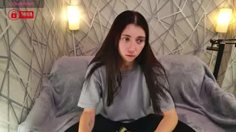 CharmingLIA online show from 01-12-26, 10:15