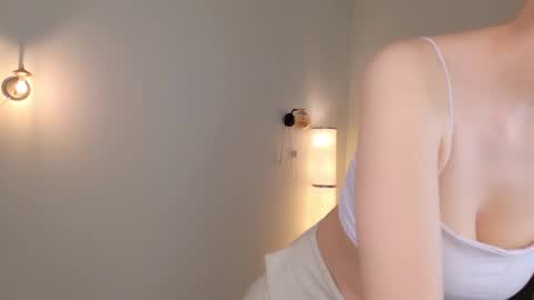 Snapshot of charming_ruru chatting on 01-10-26, 05:53 Ruru online show from 01-10-26, 05:53