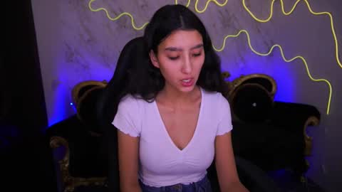 Snapshot of charmmocco chatting on 01-30-25, 10:40 SweetMoco online show from 01-30-25, 10:40