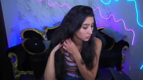 Snapshot of charmmocco chatting on 02-03-25, 10:03 SweetMoco online show from 02-03-25, 10:03