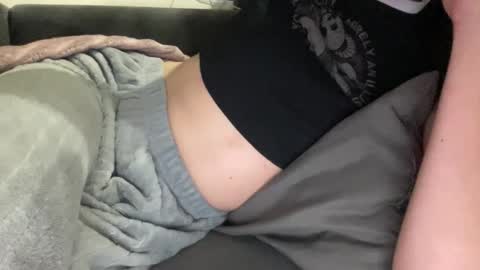 Snapshot of chase_vicky chatting on 09-22-25, 08:33 Vicky online show from 09-22-25, 08:33