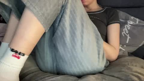 Snapshot of chase_vicky chatting on 10-09-25, 06:50 Vicky online show from 10-09-25, 06:50