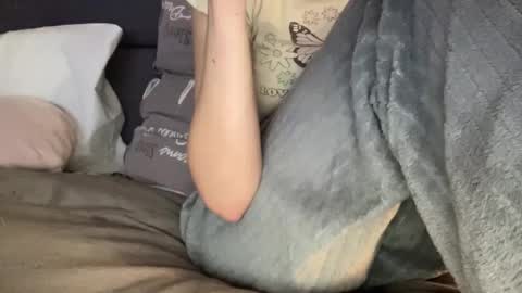 Snapshot of chase_vicky chatting on 10-23-25, 05:55 Vicky online show from 10-23-25, 05:55