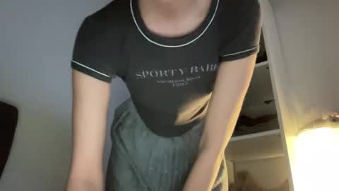 Snapshot of chase_vicky chatting on 11-29-25, 08:12 Vicky online show from 11-29-25, 08:12