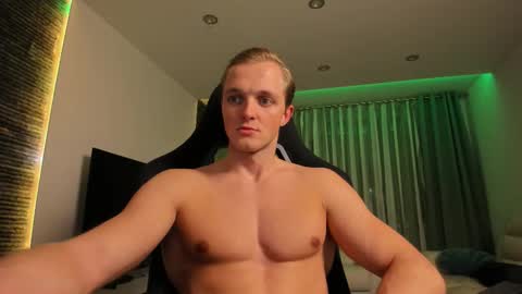 Chase Reed online show from 10-18-25, 05:03