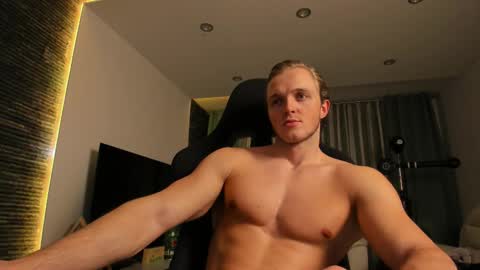 Snapshot of chasereed_ chatting on 12-21-25, 12:07 Chase Reed online show from 12-21-25, 12:07