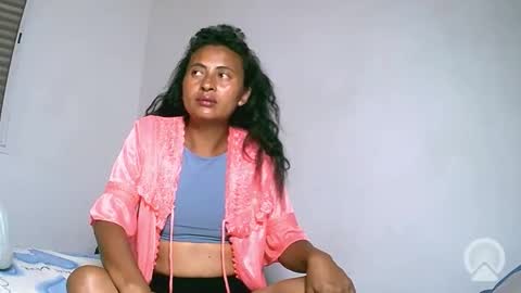 Snapshot of chatuah chatting on 12-16-25, 11:48 chatuah online show from 12-16-25, 11:48