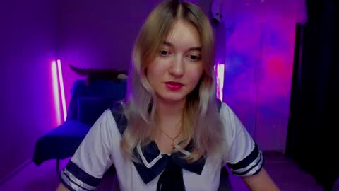 Snapshot of chatur_lady_ chatting on 01-05-25, 02:17 Betty online show from 01-05-25, 02:17