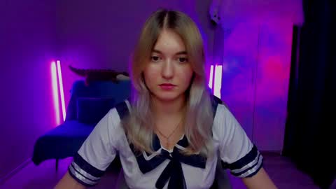 Snapshot of chatur_lady_ chatting on 01-05-25, 05:20 Betty online show from 01-05-25, 05:20