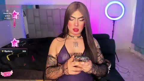 Snapshot of chaturmodels chatting on 07-16-26, 10:38 Sophie online show from 07-16-26, 10:38