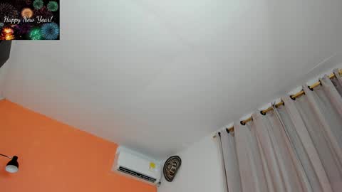 Snapshot of chaybell_ chatting on 01-04-25, 03:40 Chay online show from 01-04-25, 03:40