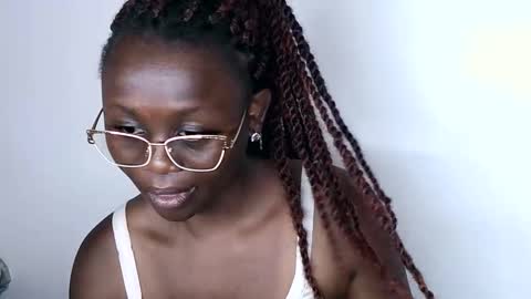 cheeky_charms online show from 09-11-25, 05:46