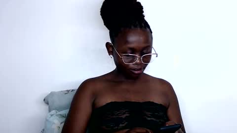 cheeky_charms online show from 10-12-25, 09:36