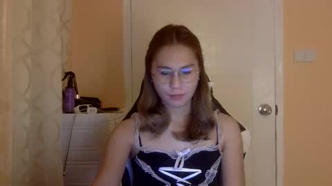 chelly4u69 online show from 12-05-25, 05:16