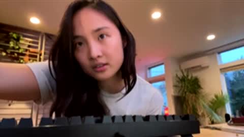 chellybear101 online show from 12-04-25, 12:20