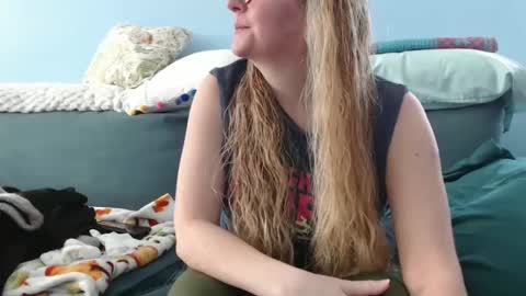 Chelsea online show from 02-26-25, 04:35