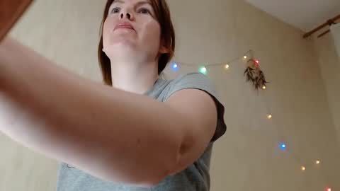 Snapshot of chelsey_rayne chatting on 03-10-25, 05:29 Instagram faroffland online show from 03-10-25, 05:29