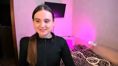 Chelsy  Luxe  online show from 07-06-26, 10:12