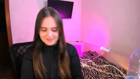 Chelsy  Luxe  online show from 07-20-26, 10:39