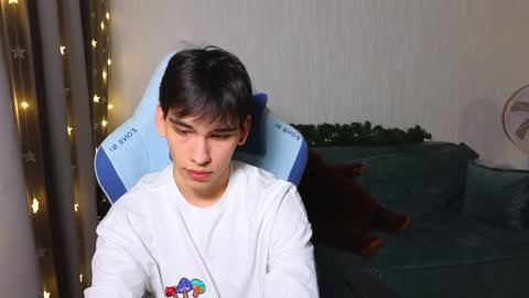 LUCASRYANPVT IS OPEN online show from 01-31-25, 04:17