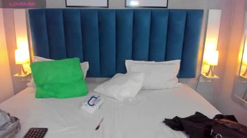 Snapshot of cheneelllorens chatting on 12-16-24, 07:43 online show from 12-16-24, 07:43