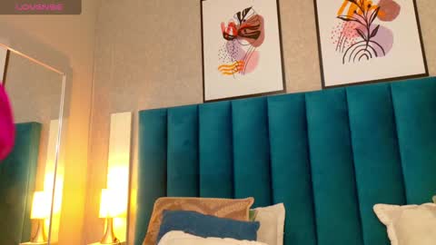 Snapshot of cheneelllorens chatting on 01-15-25, 08:16 online show from 01-15-25, 08:16