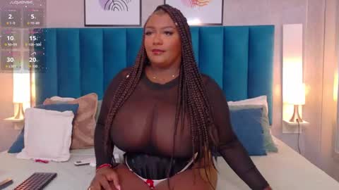 Snapshot of cheneelllorens chatting on 10-17-25, 08:00 online show from 10-17-25, 08:00