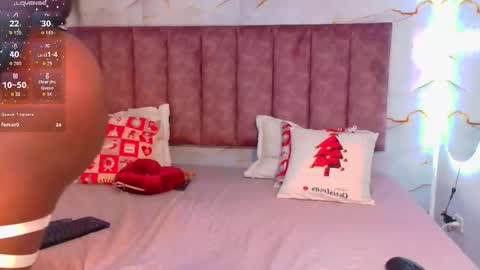 Snapshot of cheneelllorens chatting on 12-05-25, 07:43 online show from 12-05-25, 07:43