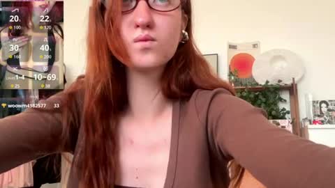 Snapshot of cherrrylips666000 chatting on 07-08-26, 02:05 ur cherry online show from 07-08-26, 02:05