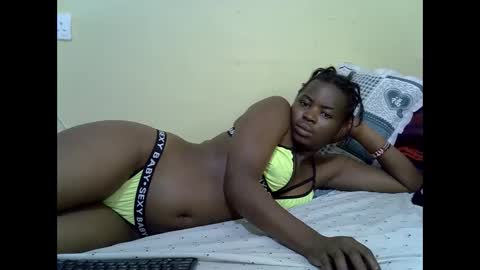 Snapshot of cherry_baby6 chatting on 06-10-26, 02:38 cherry_baby6 online show from 06-10-26, 02:38