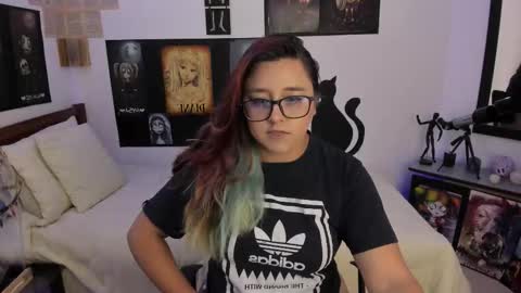 cherry_blushh online show from 11-12-25, 07:46