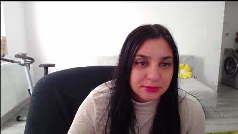 Snapshot of cherry_pie95 chatting on 01-10-26, 11:23 Sherry online show from 01-10-26, 11:23