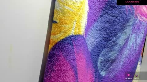 Mia online show from 02-12-25, 12:12