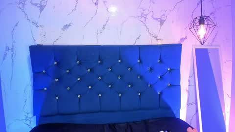 Catalina online show from 04-21-26, 03:57