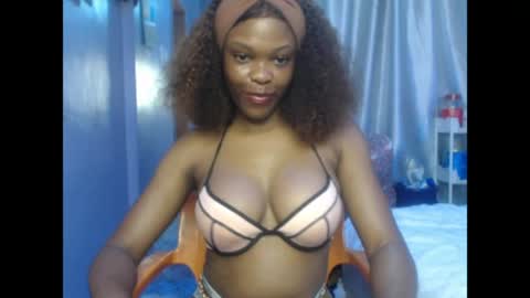 Snapshot of cherry_xchaos chatting on 05-14-26, 06:31 Sophie online show from 05-14-26, 06:31