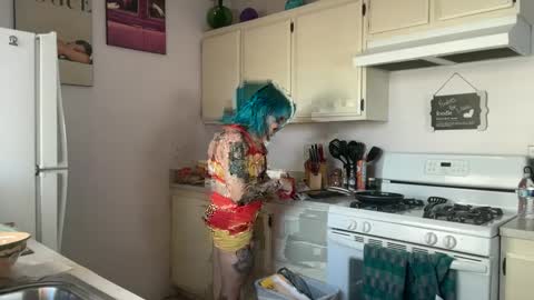 Snapshot of cherryb0mbb0mb chatting on 09-12-25, 10:32 CherryBombBomb online show from 09-12-25, 10:32