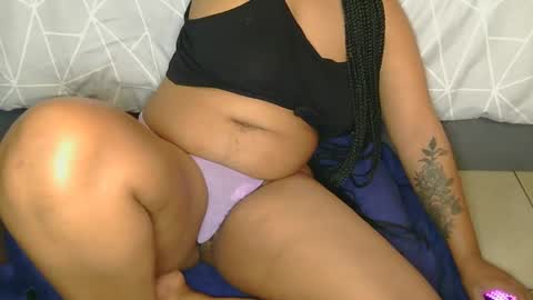 Snapshot of cherrybabexx chatting on 01-26-25, 04:30 Cherrybabe online show from 01-26-25, 04:30