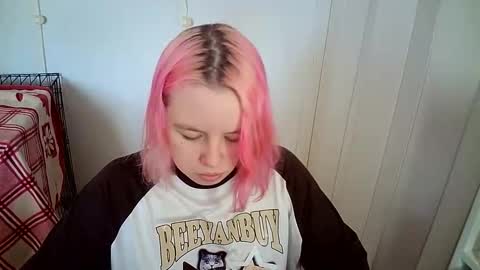 cherrybaby_0 online show from 04-16-26, 10:16