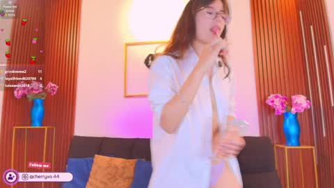 Cherry online show from 04-28-26, 08:25