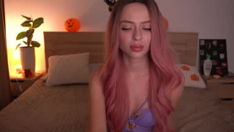 Alisha online show from 10-27-25, 10:47